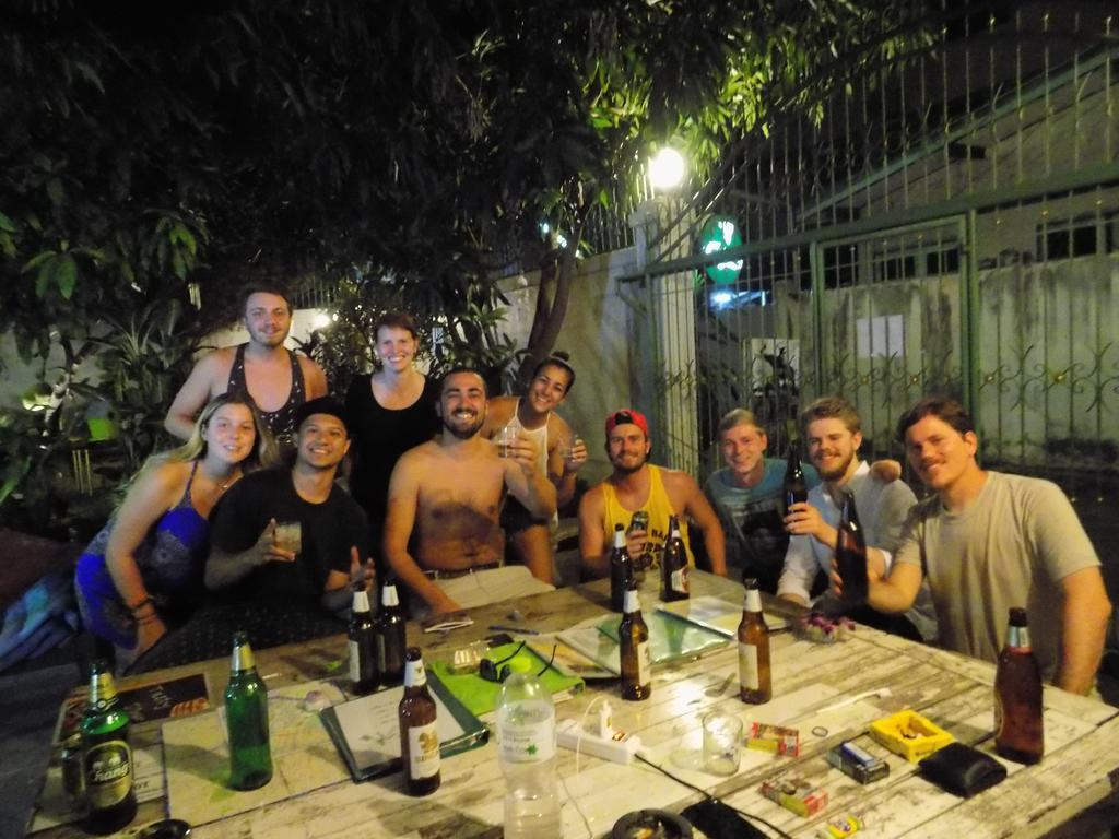 The Oasis Hostel (Adults Only) Bangkok Ngoại thất bức ảnh