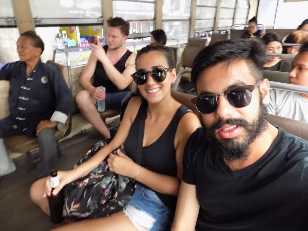 The Oasis Hostel (Adults Only) Bangkok Ngoại thất bức ảnh