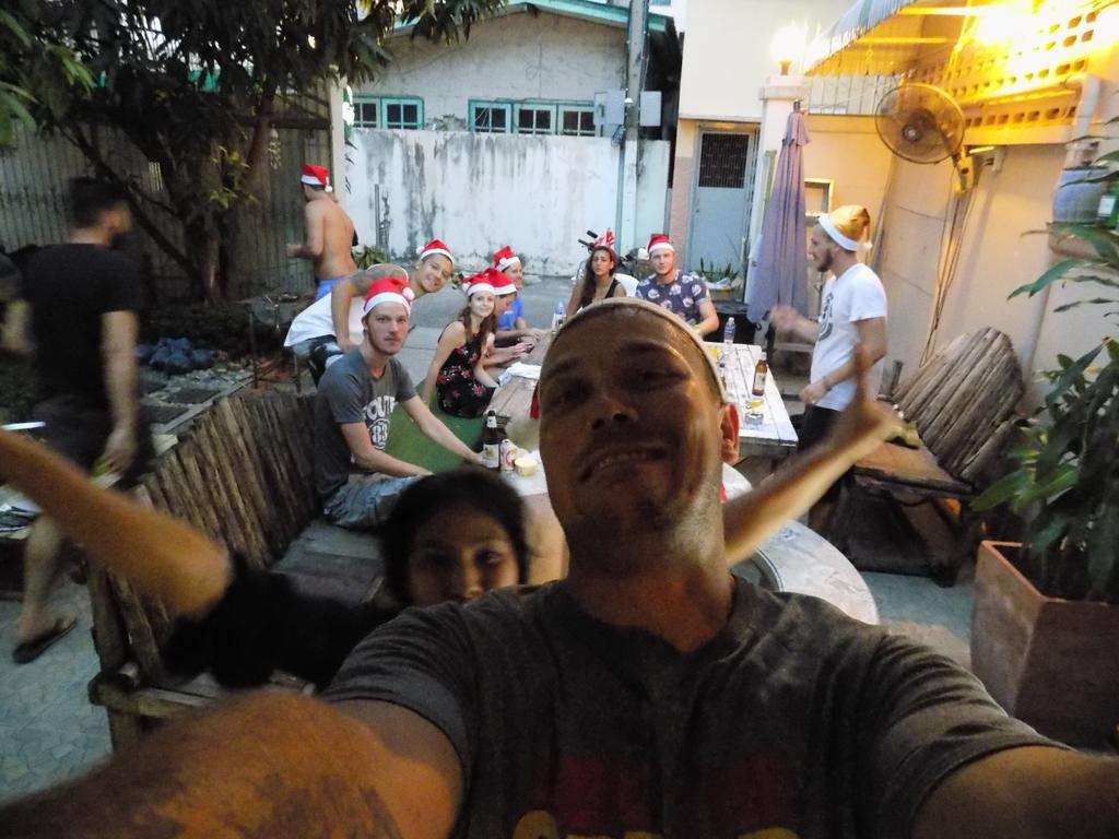 The Oasis Hostel (Adults Only) Bangkok Ngoại thất bức ảnh
